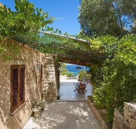 Villetta Dagre Fronte Mare Мариттима Экстерьер фото
